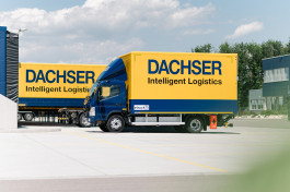 Johannes Meger - Fotograf für Werbefotos - Dachser E-Lkw Eschbach Freiburg- Werbefotografie Mittelstand 