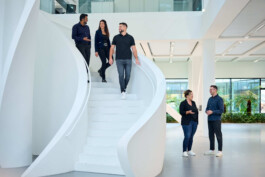 Corporate Portrait Mitarbeiter AUMA Riester – Employer Branding Fotografie Johannes Meger Schwarzwald 